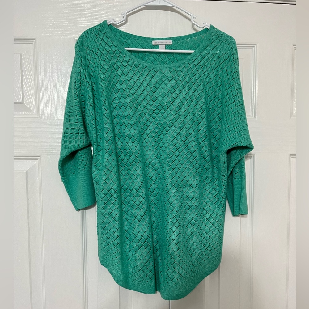 New York & Company Sweater, color: teal; size M